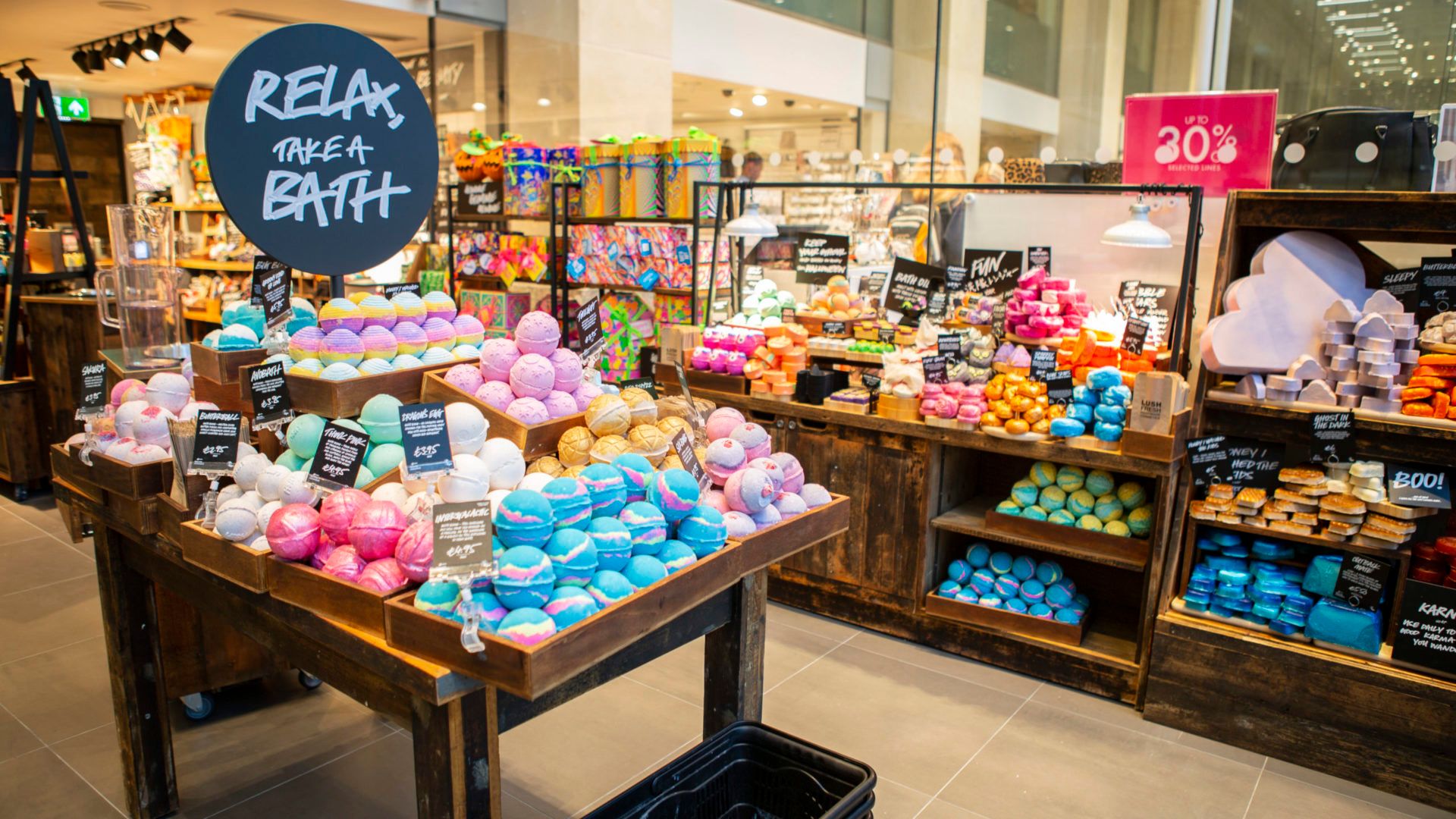 Store Manager at LUSH, Paddington Station in London