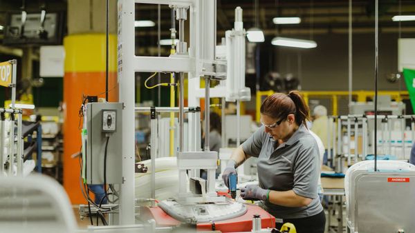 Machine Operator at Steelcase, Grand Rapids