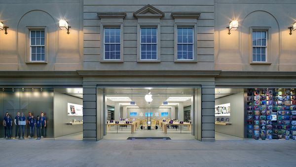 Apple Store Technical Specialist, Bath