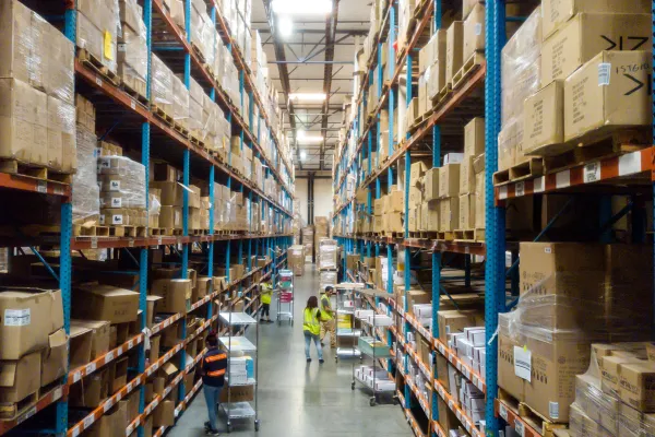Warehouse Operative at Weber Logistics in Eastvale, California
